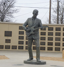 Buddy-Holly-Statue-and-West-Texas-Walk-of-Fame image